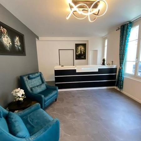 Hotel Le Home Saint Louis Версал Екстериор снимка