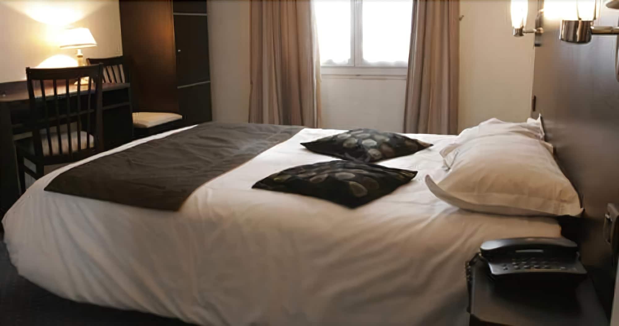 Hotel Le Home Saint Louis Версал Екстериор снимка