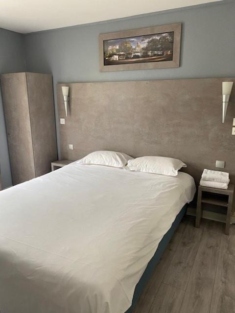 Hotel Le Home Saint Louis Версал Екстериор снимка